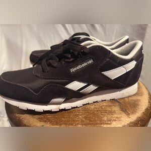 Reebok dark purple women’s size 9 sneakers